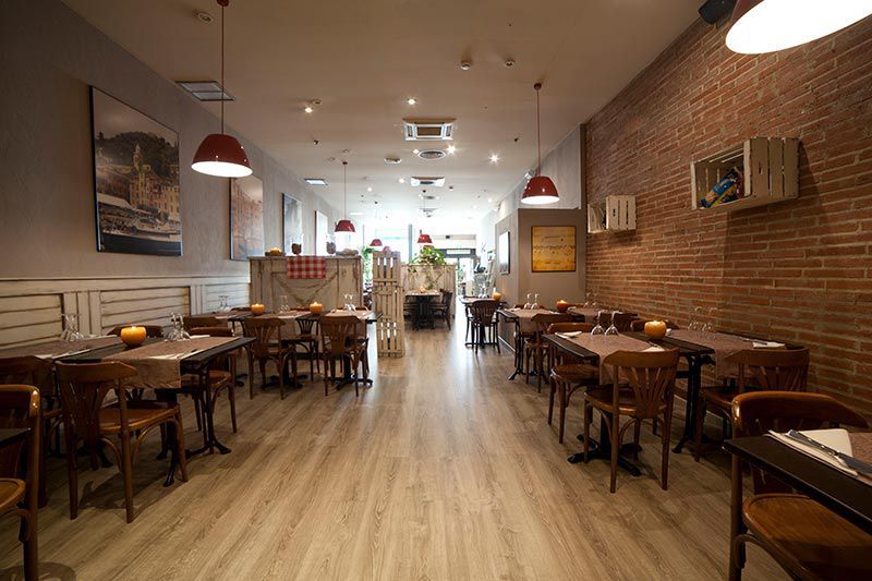 Plano general del interior del restaurante